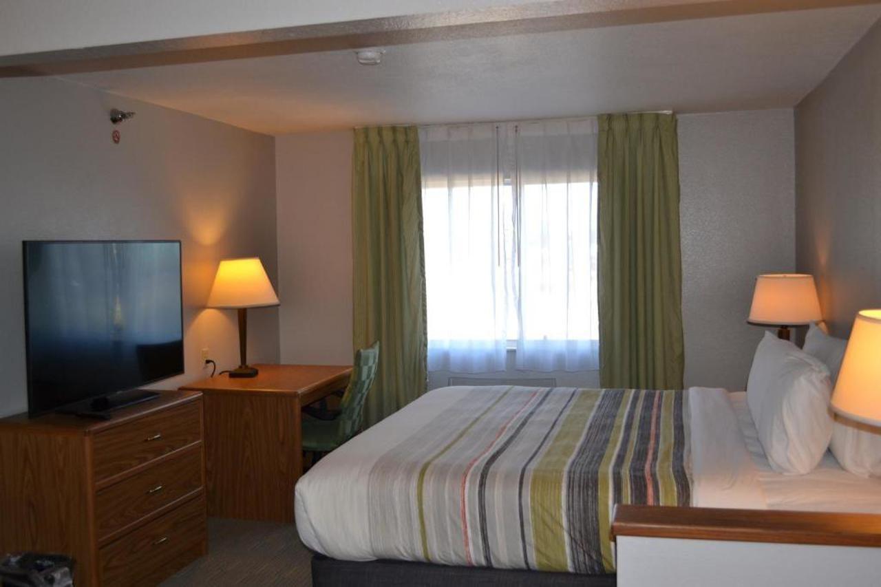 Country & By Radisson, Fairview Heights, Il Hotel Fairview Heights